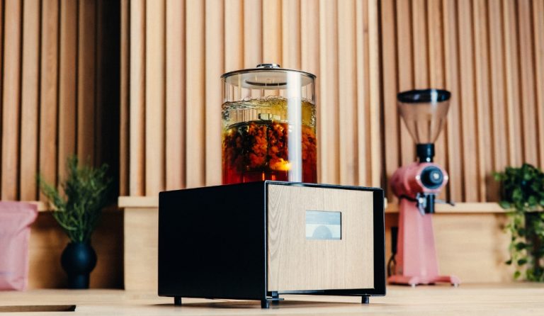 Top features to look for in a commercial cold brew machine 6 Baby Hardtank commercial cold brew machine