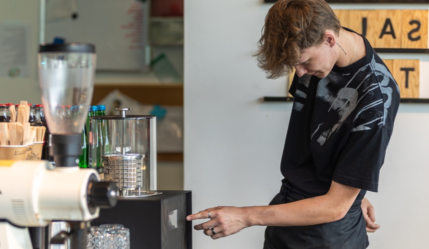 Setting a Baby Hardtank commercial cold brew machine for bar service