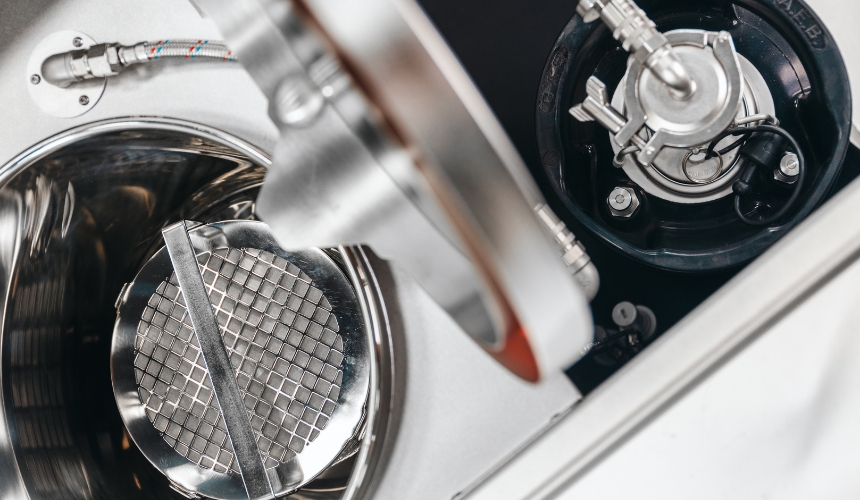 Internal workings of a Hardtank 20 best cold brew coffee maker