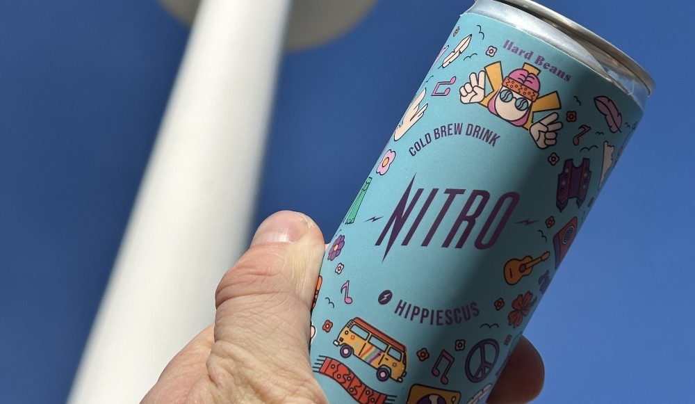 Should you buy clean private label energy drinks for your brand? 1 One of Hardtank's private label energy drinls.