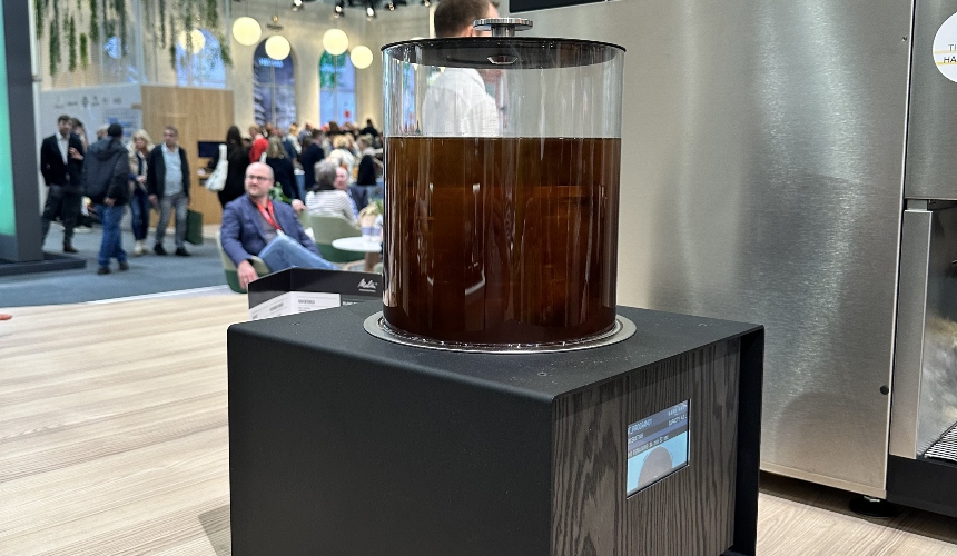 Hardtank's secret to increasing your cold brew extraction yield: The power of controlled agitation 3 Hardtank equipment used to increase the cold brew extraction yield.
