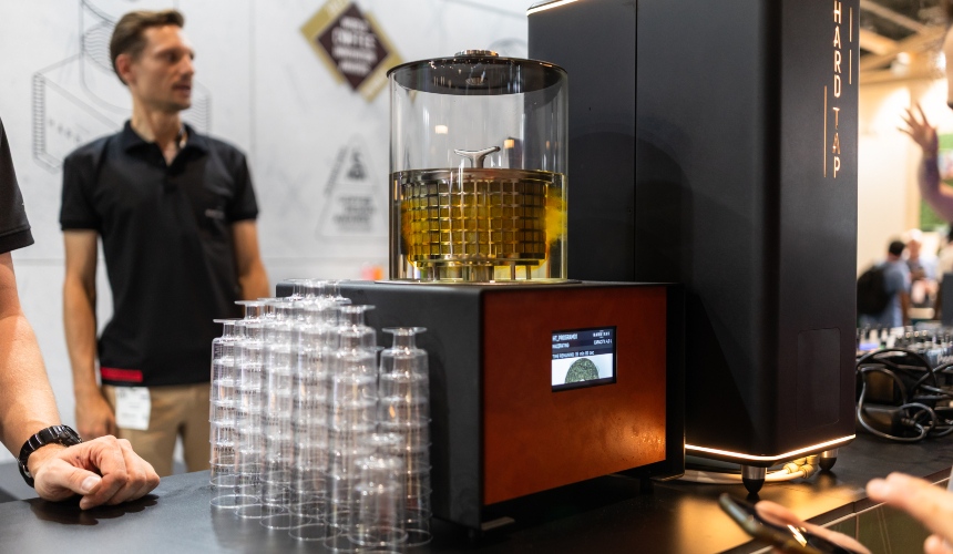 Cold brew coffee popularity: Why cold brew is becoming the new iced coffee 2 A Hardtank machine preparing cold brew coffee in an article on cold brew coffee popularity.