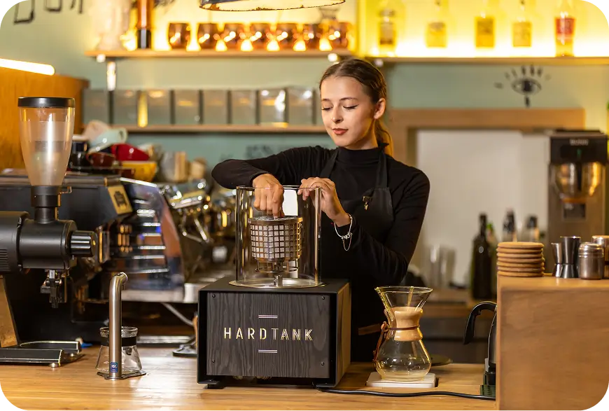 Baby Hardtank: Compact cold brew equipment 5 baby hardtank in coffee shops 1 Hardtank Baby Hardtank: Compact cold brew equipment