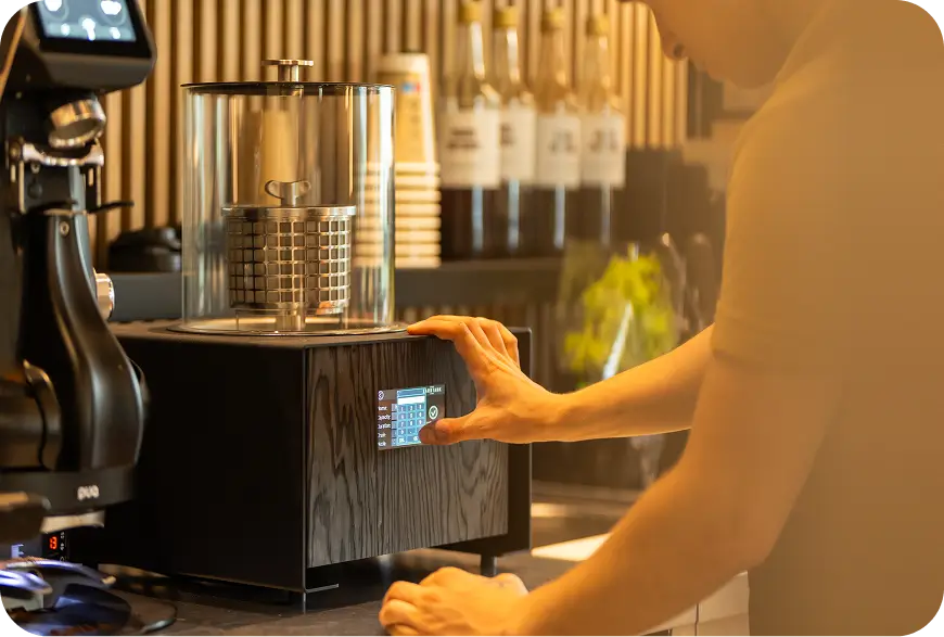 Baby Hardtank: Compact cold brew equipment 6 baby hardtank in coffee shops 2 Hardtank Baby Hardtank: Compact cold brew equipment