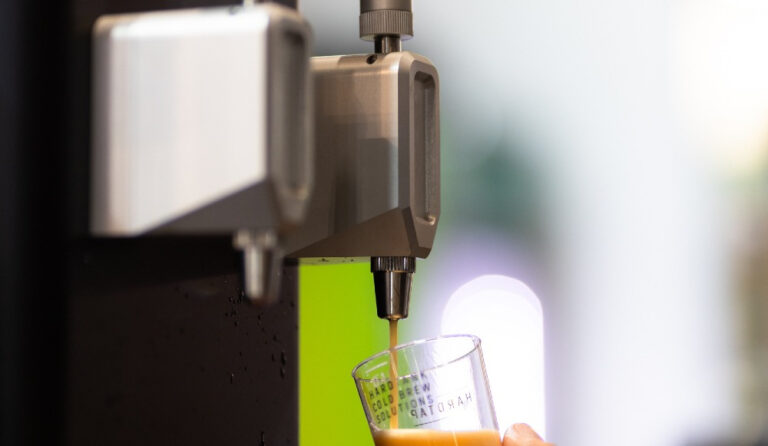 How can a nitro coffee tap reduce waste for coffee shops? 5 A nitro coffee tap fron Hardtank.