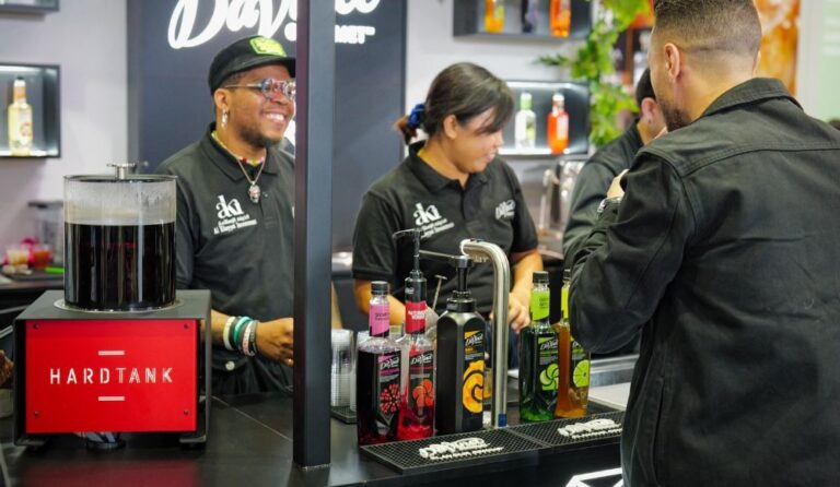 How to choose the right cold brew machine for cafés 6 cold brew machines for cafés